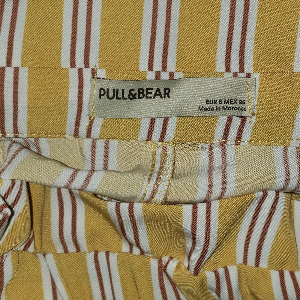 Capris - Picture 3 of 8
